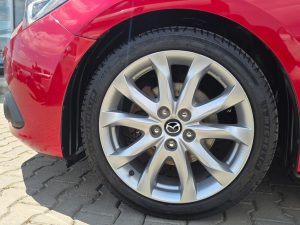 Mazda 3 – 2.0 Revolution