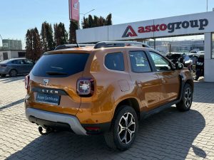 Dacia Duster Sl Orange  1.5 Dci 115 CP 6+1 Trepte 4X4