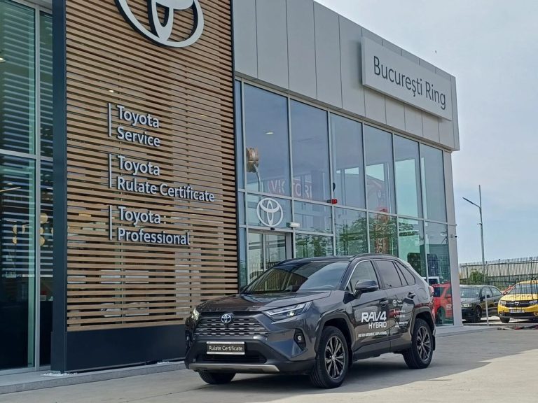 TOYOTA RAV4 2.5 Hybrid 222 CP  Luxury 4×4 CVT