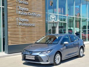 Toyota Corolla 1 8 Hsd Dynamic 2020