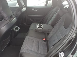 Volvo V60 2.0 diesel 197 cp AT8 Momentum Pro