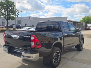 TOYOTA HILUX 2.4D 150CP 4×4 Double Cab Executive