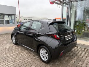 TOYOTA YARIS 1.5 Hybrid Active / Car No 136