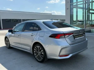 Toyota Corolla Dynamic 1.8 Hybrid 140 CP