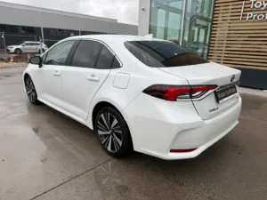 Toyota COROLLA SDN 1.8 HYB Dynamic