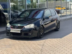 VW Golf GTI 30 Edition