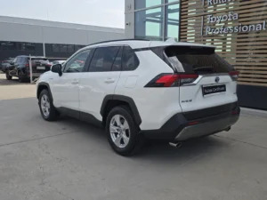 RAV 4 Hybrid – 4×4 – Dynamic