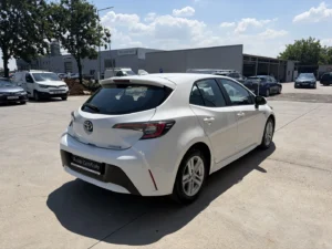 Toyota COROLLA HATCHBACK 1.8 Hybrid Dynamic HSD E-CVT