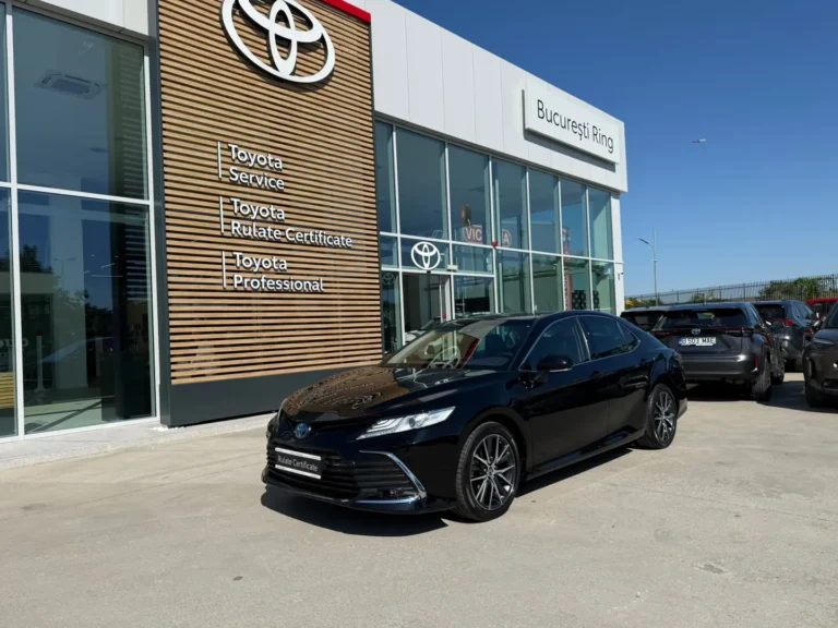 Toyota Camry Dynamic 2.5 Hybrid 218 Cp