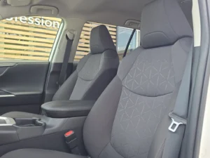RAV 4 Hybrid – 4×4 – Dynamic