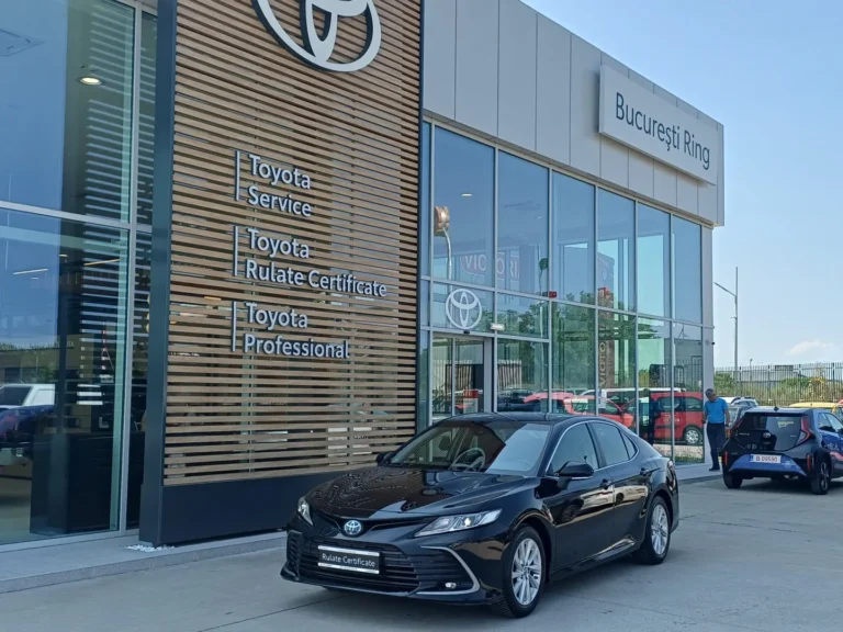 Toyota CAMRY 2.5 HYBRID BUSINESS E-CVT