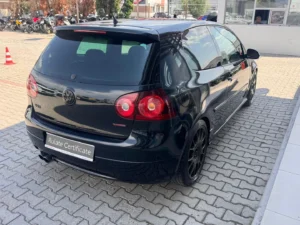 VW Golf GTI 30 Edition