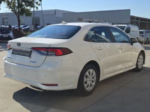 Toyota Corolla Hybrid – Business