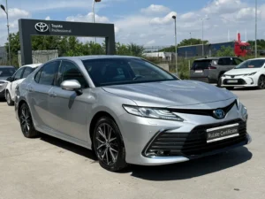 Toyota Camry Dynamic 2.5 Hybrid 218 Cp