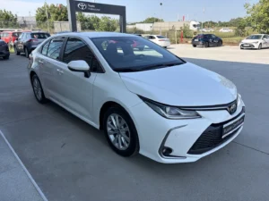 TOYOTA COROLLA SEDAN 1.8 Hybrid Business HSD E-CVT
