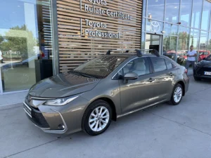 TOYOTA COROLLA 1.8 HEV BUSINESS PLUS