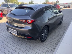 MAZDA 3 AT 186 HP Center line