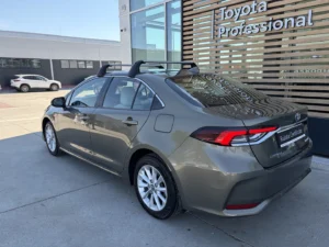 TOYOTA COROLLA 1.8 HEV BUSINESS PLUS