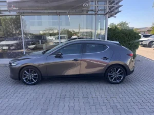 MAZDA 3 AT 186 HP Center line