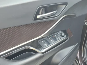 TOYOTA C-HR Hybrid 1.8 C-Lassy