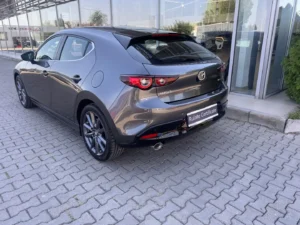MAZDA 3 AT 186 HP Center line