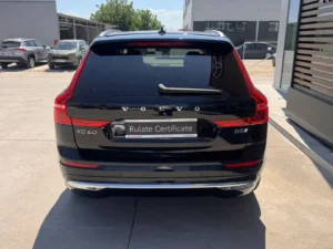 VOLVO XC60 2.0 B5 P 250CP Plus Bright AT8