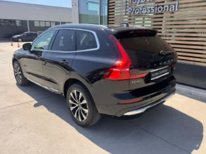 VOLVO XC60 2.0 B5 P 250CP Plus Bright AT8