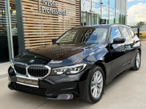BMW Seria 3 Touring Advantage 330i 258 Cp xDrive AT