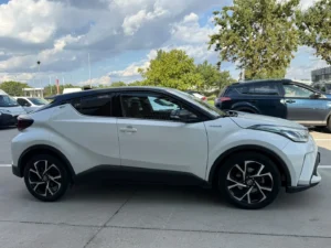 Toyota C-hr Style Bi-tone 1.8 Hybrid 122 Cp