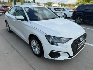 AUDI A3 2.0 30 TDI Advanced