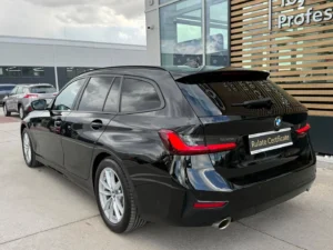 BMW Seria 3 Touring Advantage 330i 258 Cp xDrive AT