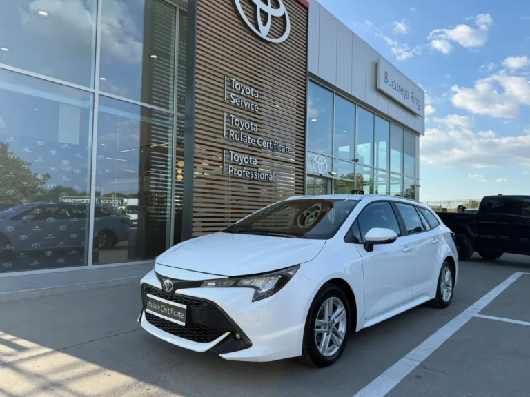 TOYOTA COROLLA Touring Sports 1.8 Hybrid Dynamic HSD E-CVT