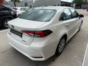 Toyota COROLLA 1.8 HYBRID BUSINESS HSD E-CVT