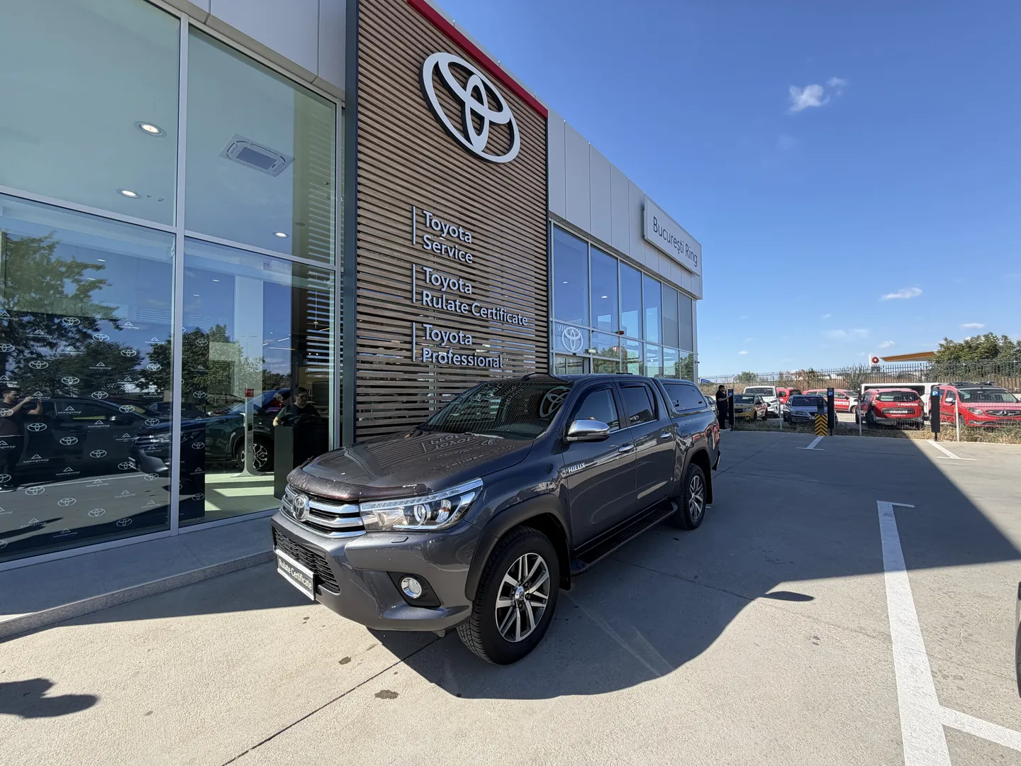 TOYOTA Hilux