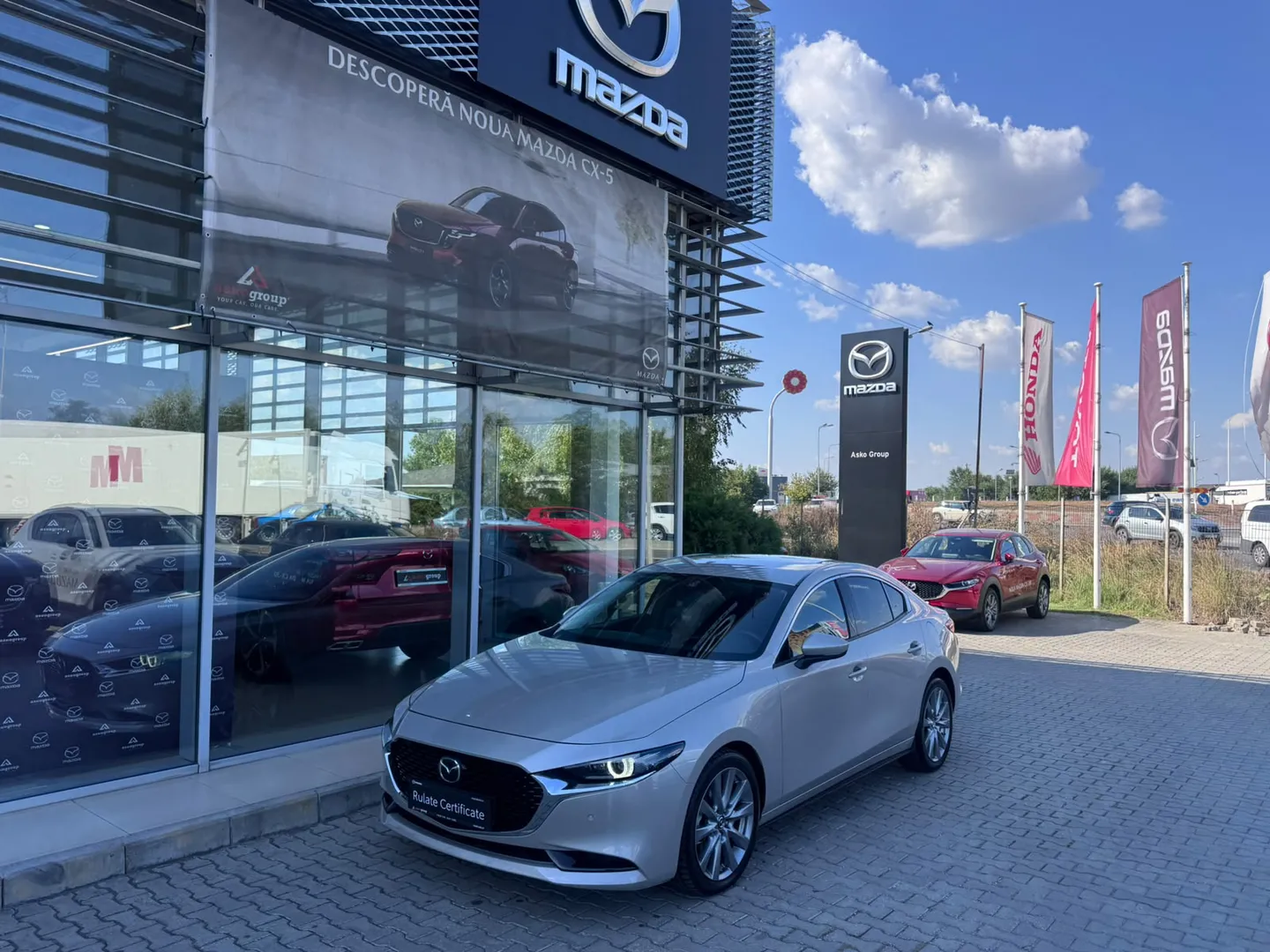 MAZDA 3