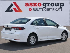 Toyota Corolla 1.8 Hybrid Business