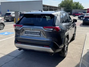 TOYOTA RAV4 2.5VVT-i HSD Luxury 4×4