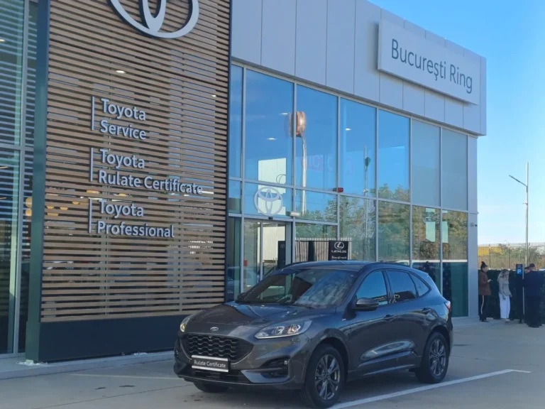 Ford KUGA 2.5 Duratec FHEV 190CP ST-Line CVT AWD