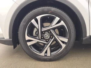 TOYOTA C-HR 2.0 HYBRID STYLE BI-TONE