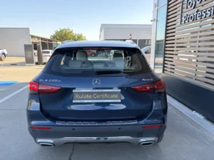 MERCEDES GLA 220 d 4MATIC