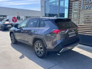 TOYOTA RAV4 2.5VVT-i HSD Luxury 4×4