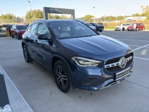 MERCEDES GLA 220 d 4MATIC